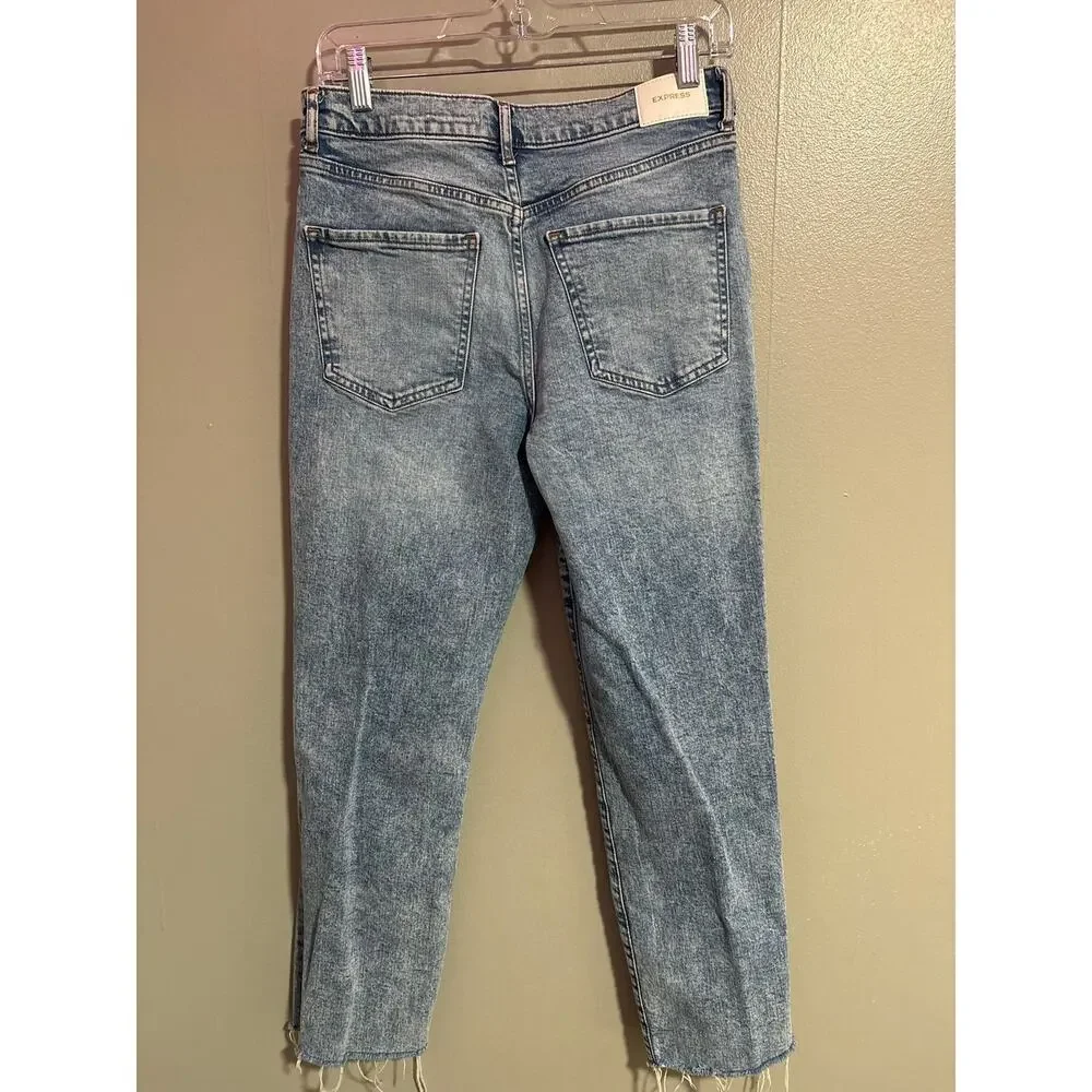Express High Rise Straight Ankle Jeans Size 8R Distressed Light Wash Raw Hem - Picture 2 of 5